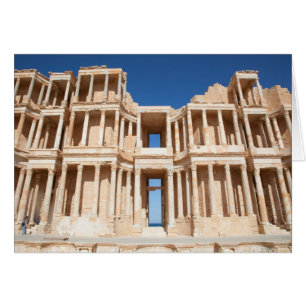 Façade et scène de l'amphithéâtre romain