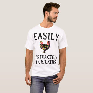 facilement distrait par des T-shirts de fille