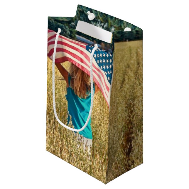 Fahne der amerikanischen Freiheit Kleine Geschenktüte (Vorderseite Schrägansicht)
