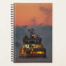 Fähre Suomenlinna auf Planer für kalten Morgen