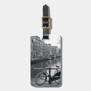 Fahrrad durch Kanal Gepäckanhänger