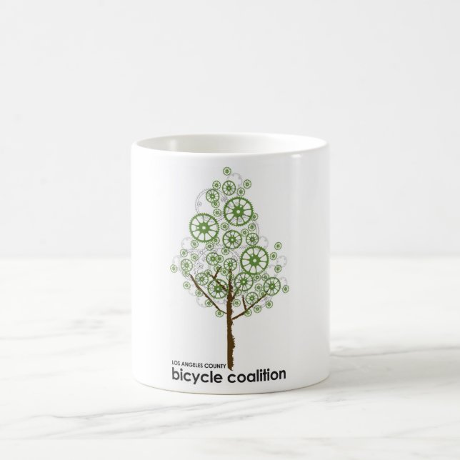 Fahrrad-Räder wachsen auf Bäumen! Kaffeetasse (Mittel)