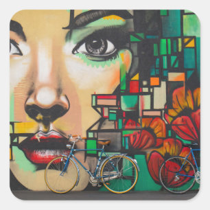 Fahrräder an der Graffiti-Wand Quadratischer Aufkleber