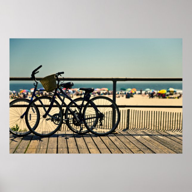 Fahrräder auf dem Boardwalk Poster (Vorne)