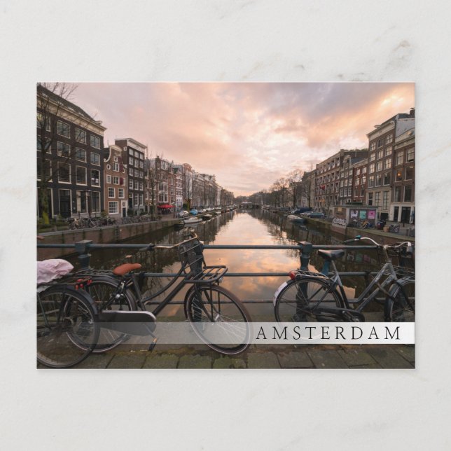 Fahrräder bei Sonnenuntergang in Amsterdam Postkarte (Vorderseite)