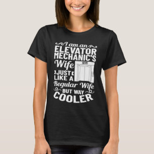 Fahrstuhlmechaniker-Ehefrau Knöpfe Techniker Inspe T-Shirt