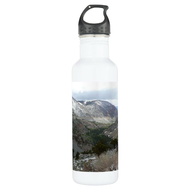 Fahrt durch die schneebedeckten Berge der Sierra N Edelstahlflasche (Vorderseite)