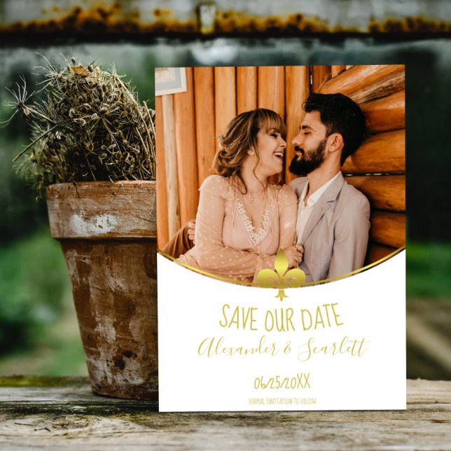 Faire-part Annonce de Photo de Fleur de Lis Dorée Enregistrer (Gold Fleur de Lis Photo Save the Date)