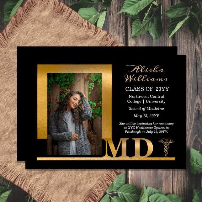 Faire-part Classé Elegant Gold MD Caduceus 1 Photo Noir (Classy Elegant Black and Gold Tone "MD" Caduceus One Photo Graduation Announcement)