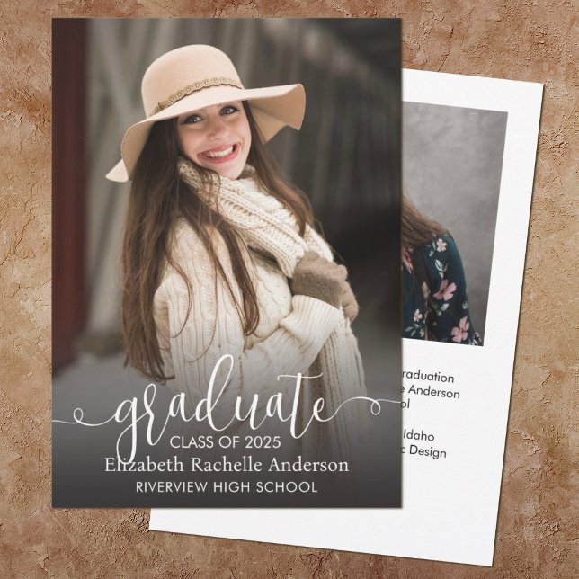 Faire-part de remise de diplôme avec photo et écri (Elegant script photo graduation announcement. Add a photo on the front & back. Add your grad info,)