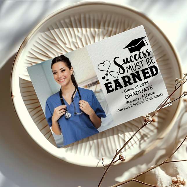 Faire-part Diplômé du Collège de soins infirmiers (Créateur téléchargé)