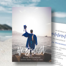 Il L'A Fait Script Moderne Guy Photo Graduation