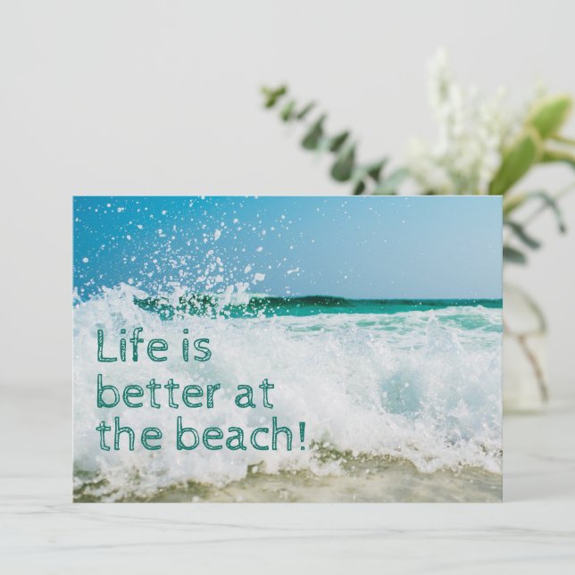 Faire-part La Vie Est Meilleure À La Vague De Plage (Debout devant)