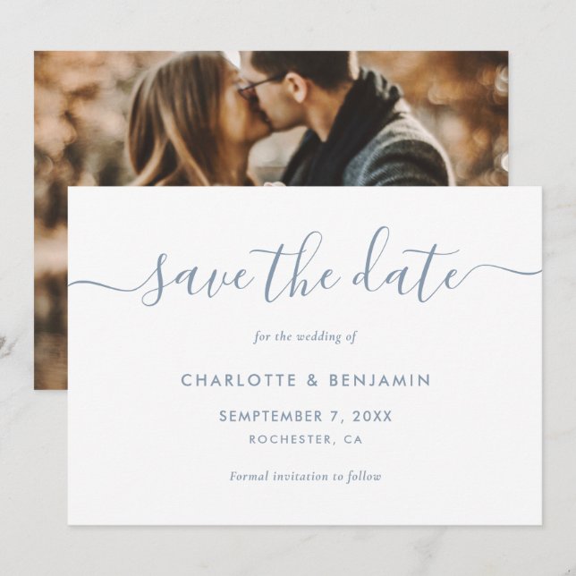 Faire-part Mariage photo Élégant Script Dusty Blue Mariage (Devant / Derrière)