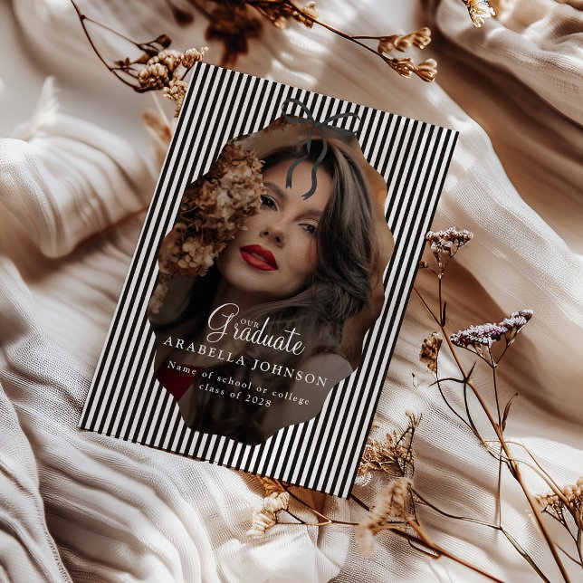 Faire-part Sweet Pinstriped Black Bow Photo Graduation (Créateur téléchargé)