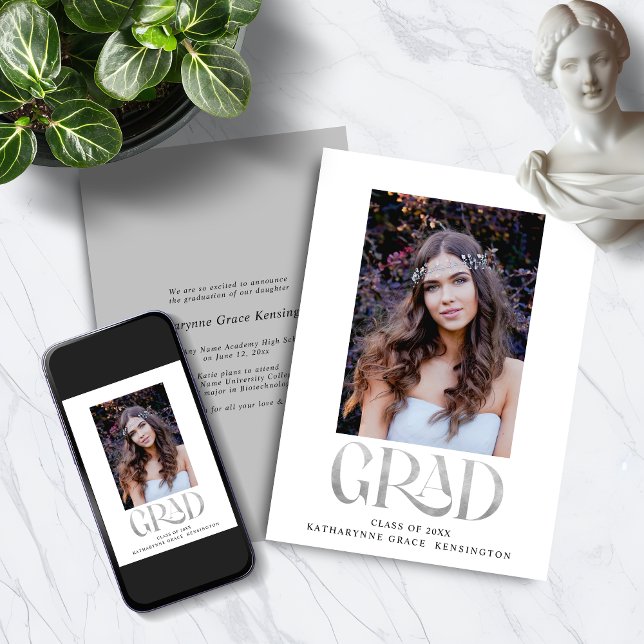 Faire-part Typographie moderne Silver Foil Diplôme photo (Modern Silver Foil Typography Photo Graduation Announcement Invitation with Instant Download option)
