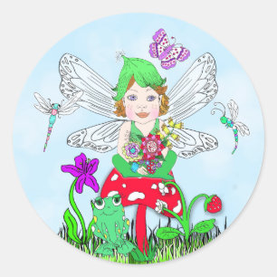 Fairy Elf Girl sitzt auf magischem Pilz Runder Aufkleber