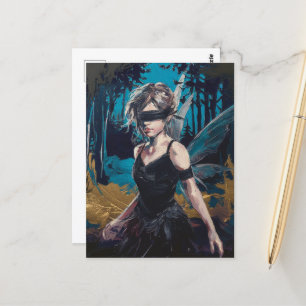 Fairy in einer Augenbinde im Wald Postkarte
