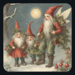 Fairy Tale Christmas Gnome Familie im Winterwald Quadratischer Aufkleber<br><div class="desc">Weihnachtsmärchen</div>