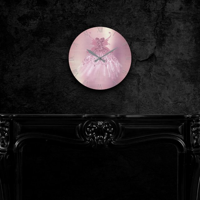 Fairy Wing Mauve Gown | Luxuriöse Dusty Pink Sheen Runde Wanduhr (Von Creator hochgeladen)
