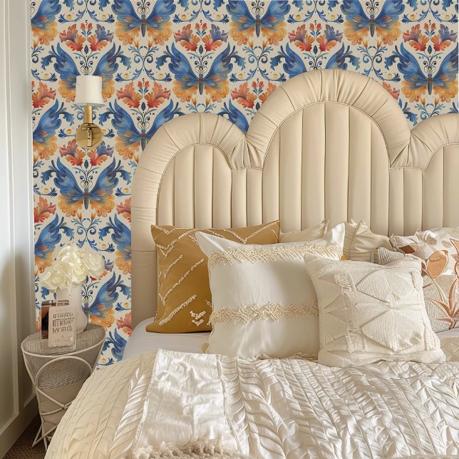 Fairycore Blau und Gelbe Schmetterlinge Blume Tapete (Fairycore Blue and Yellow Butterfly Flowers Wallpaper behind a cream colored headboard.)