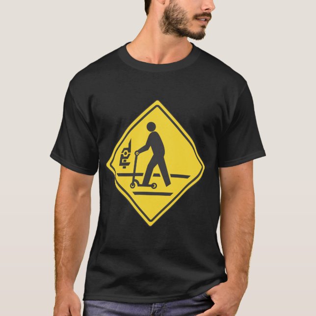 Fait dans le T-shirt extrême de signe de scooter (Devant)