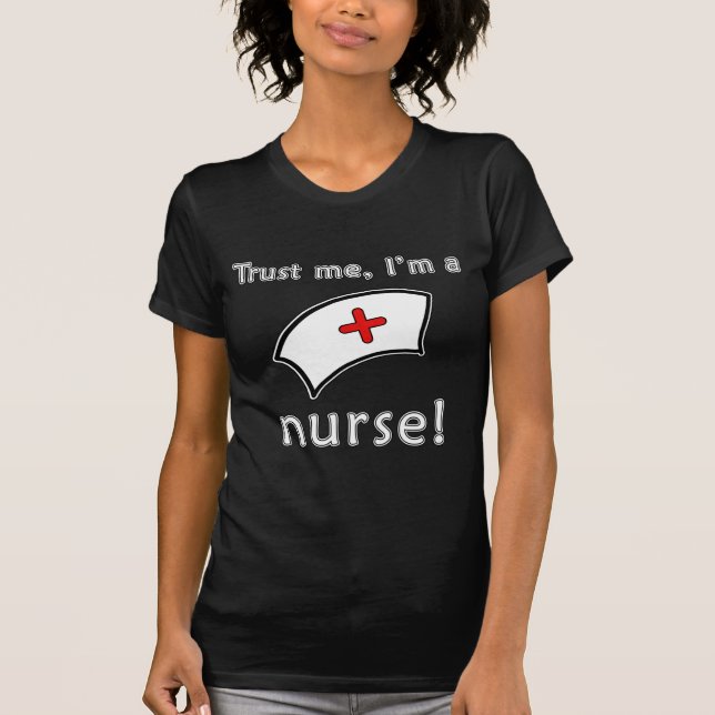 Faites-moi confiance je suis des T-shirts d'une (Devant)