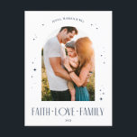 Faith Liebe Family Moderne Arena Weihnachten Blau<br><div class="desc">Faith Liebe Family Modernes Arch Weihnachtsdesign - Blau</div>