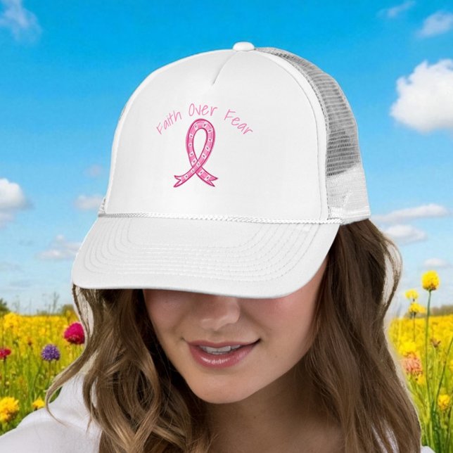 Faith Over Fear Hat | Pink Ribbon Heart Hat Truckerkappe (Von Creator hochgeladen)
