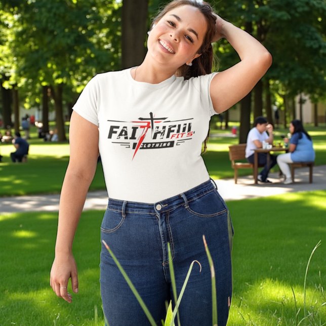 Faithful Feinheiten Plus Size T-Shirt (Von Creator hochgeladen)