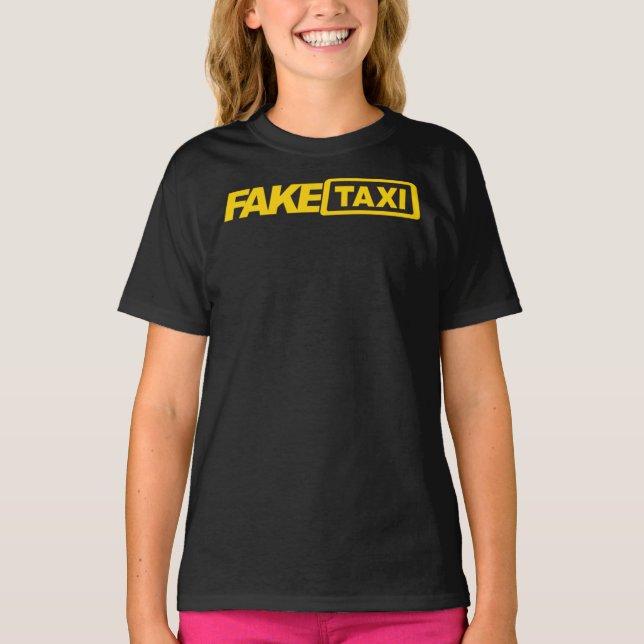 Fake Essential T - Shirt (Vorderseite)