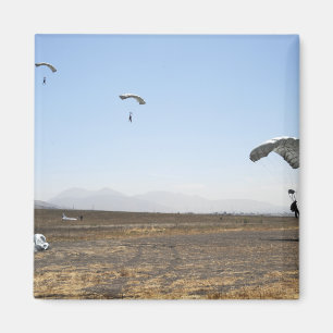 Falfallschirmpullover Magnet