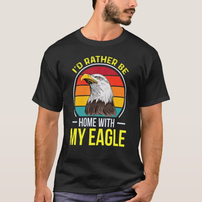 Falken Bleibe Zuhause mit Adler oder Falken und Fa T-Shirt (Vorderseite)