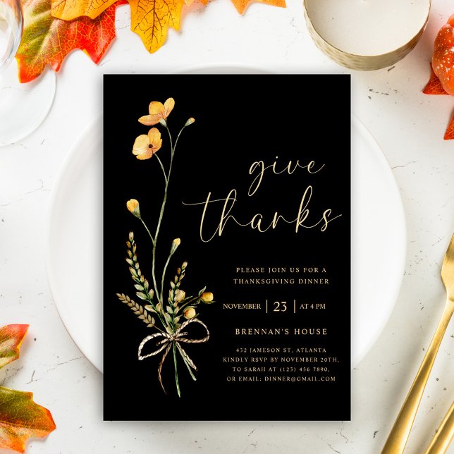 Fall Black Floral Erntedank Dinner Einladung (Black Wildflower Thanksgiving Dinner Invitation)