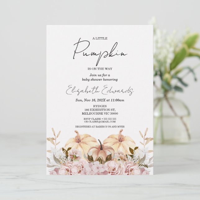 Fall Blush Boho Floral Little Pumpkin Baby Dusche Einladung (Stehend Vorderseite)
