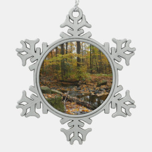 Fall Creek mit Blick auf den Laurel Hill Park Schneeflocken Zinn-Ornament