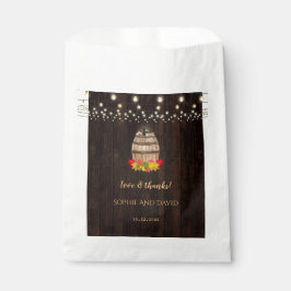Fall Foliage Wine Barrel Weinberg Hochzeit Geschenktütchen