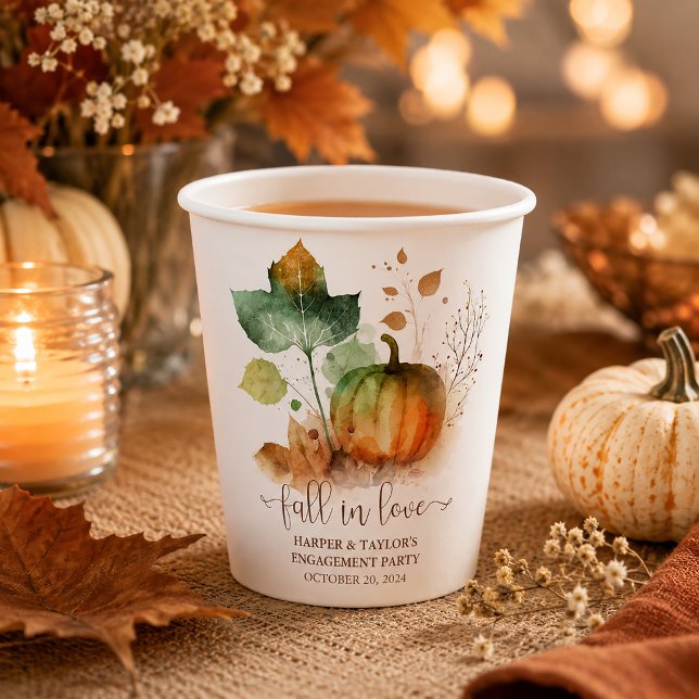 Fall in der Liebe Rustikaler Eleganter Kürbis Pappbecher (Celebrate the season of love with these personalized Fall in Love watercolor pumpkin paper cups. )