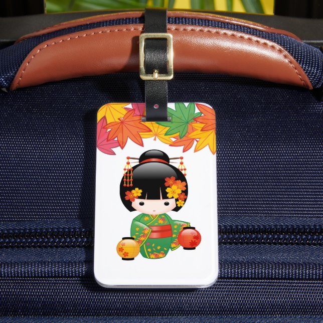 Fall Kokeshi Doll - Green Kimono Geisha Girl Gepäckanhänger (Vorderseite Insitu 2)