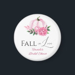 Fall Liebe Rosa Kürbis Rustikales Brautparty Magnet<br><div class="desc">Feiern Sie die zukünftige Braut mit einem besonderen, einzigartigen Blush Pink Pampkin Brautparty! Unsere Fallen in Liebe Magnete verfügen über ein Aquarellbouquet und ein zartes Challigraphieskript. Überraschen Sie Ihre Gäste mit einer unvergesslichen Einladung, die die geistlichen und lebendigen Polterabend-Ideen, die Sie haben, perfekt einfängt - alles in einem wunderschönen Paket!...</div>