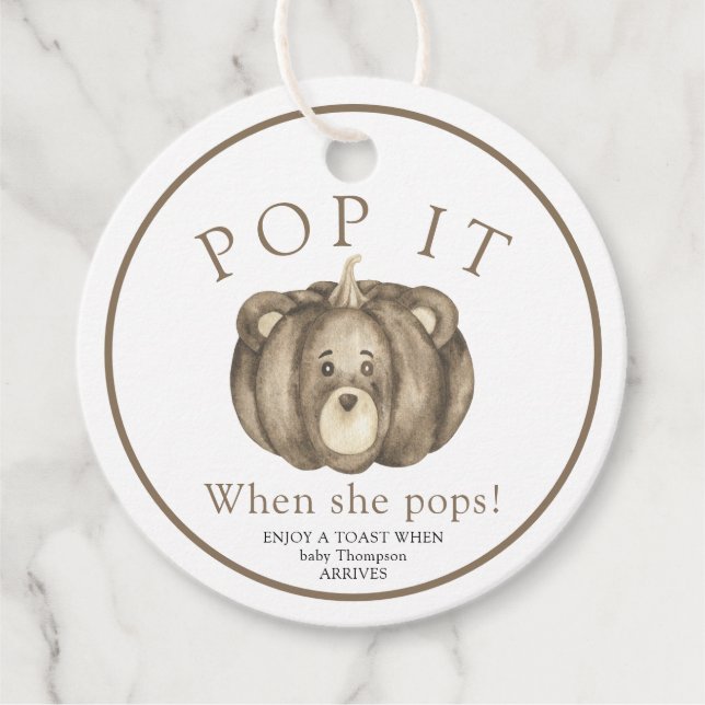 Fall Pumpkin Bär - Pop! Babyparty Geschenkanhänger (Vorderseite)