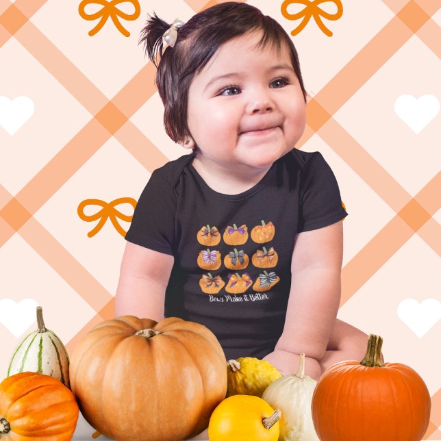 Fall Pumpkins und Coquette Bows Baby Strampler (This item is for display purposes only to illustrate the design element. )