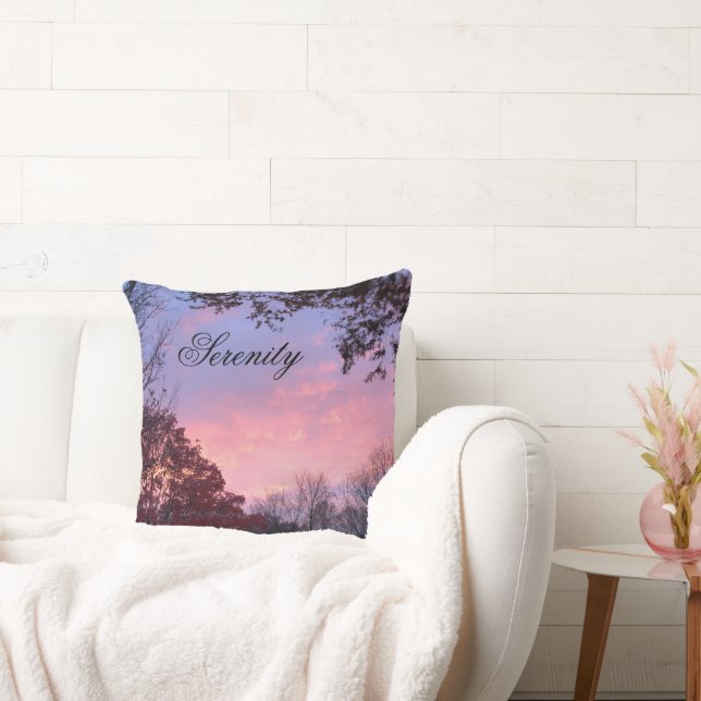 Fall Sonnenuntergang über Bäumen Serenity Throw Ki Kissen (Liege)