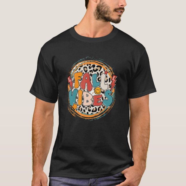 Fall Vibes Retro Leopard Fall Blitzschlag glücklic T-Shirt (Vorderseite)