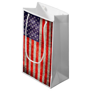 Fallende antike amerikanische Flagge Kleine Geschenktüte
