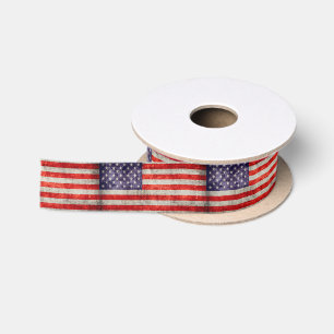 Fallende antike amerikanische Flagge Satinband