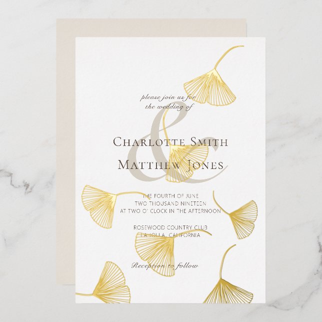 Fallende Gold Ginkgo Blätter Elegante Hochzeit Folieneinladung (Vorderseite/Rückseite)