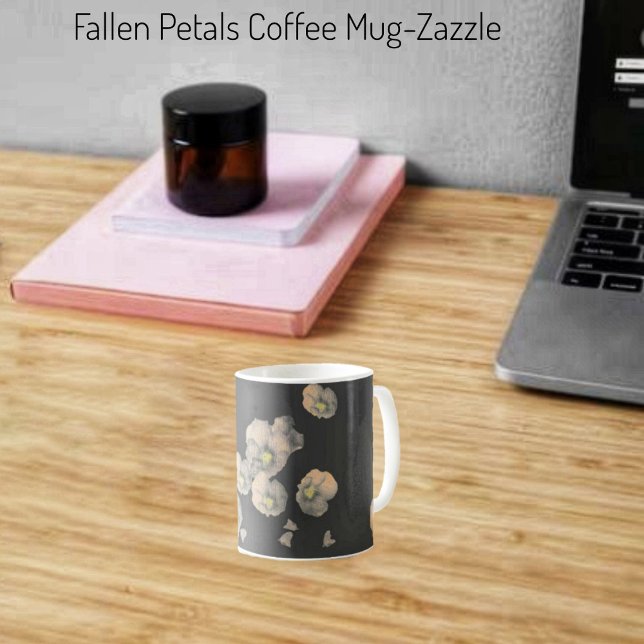 Fallende Petalen Kaffeetasse (Von Creator hochgeladen)