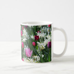 Fallende romantische Frühlingsvormitte Kaffeetasse