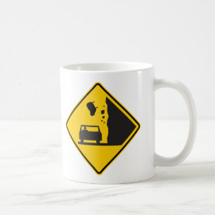 Fallendes Schaf-Zonen-Landstraßen-Zeichen Kaffeetasse